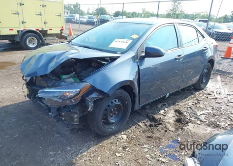 2018 Toyota Corolla Le z USA, uszkodzony, nr VIN 2T1BURHE2JC100433